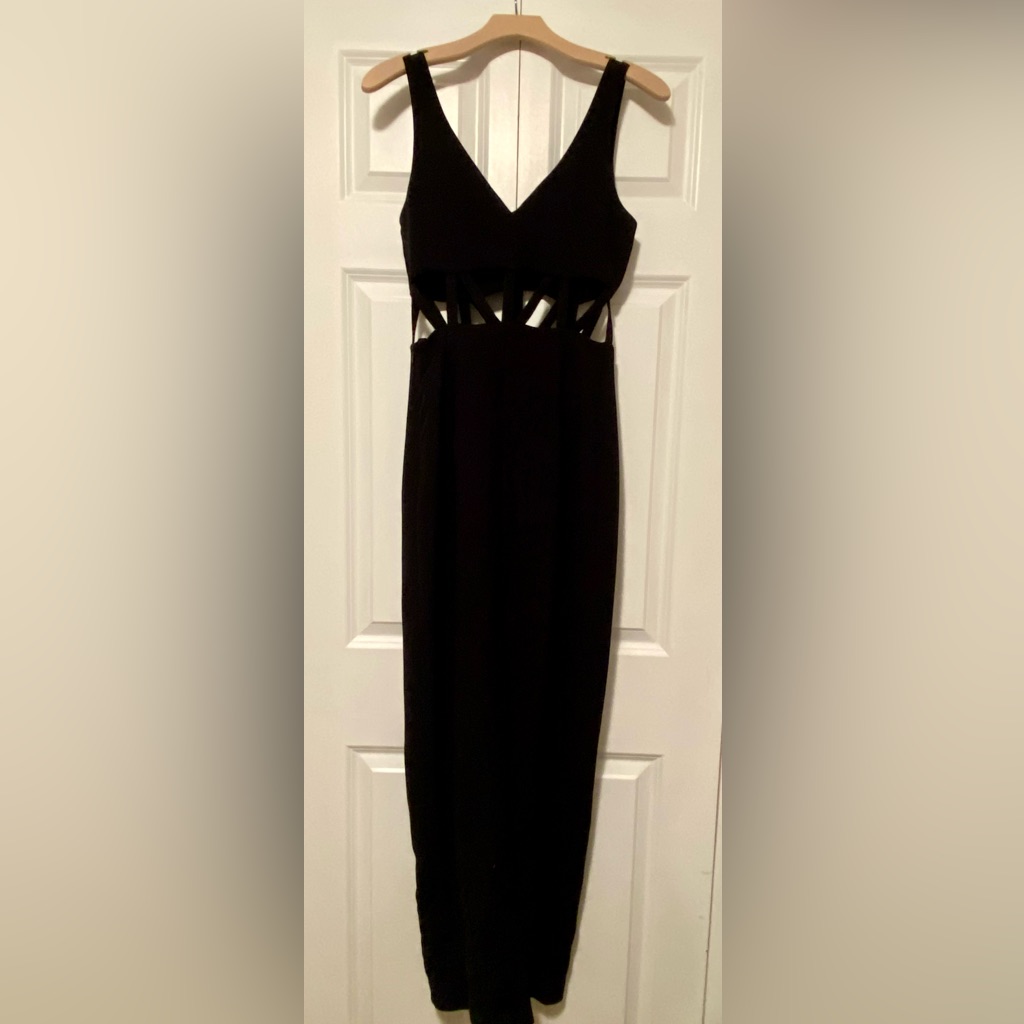 Cache Black Formal